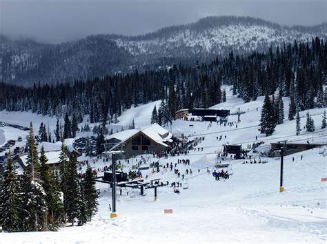 cheapest place to stay wolf creek ski area